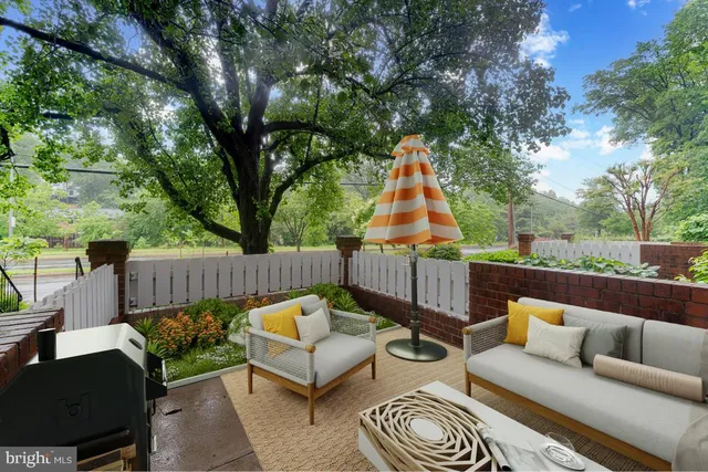 $395,000 | 2605 South Walter Reed Drive, Unit A, Arlington, VA 22206