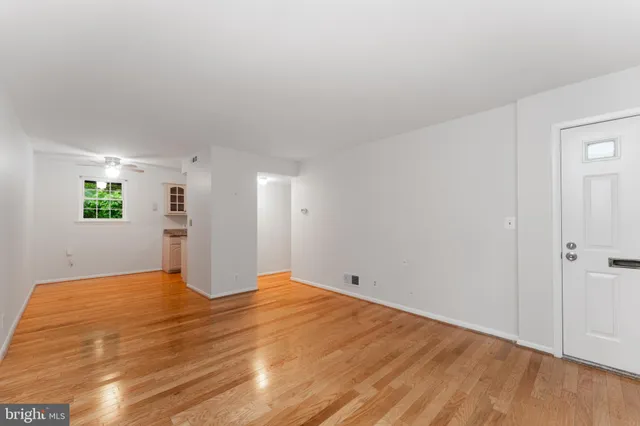 $395,000 | 2605 South Walter Reed Drive, Unit A, Arlington, VA 22206