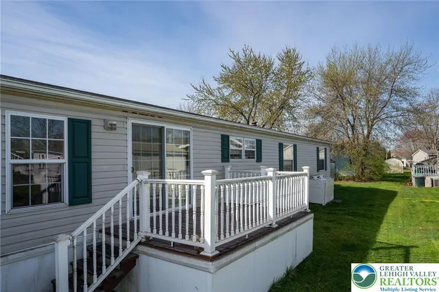 a view of a storage & utility room