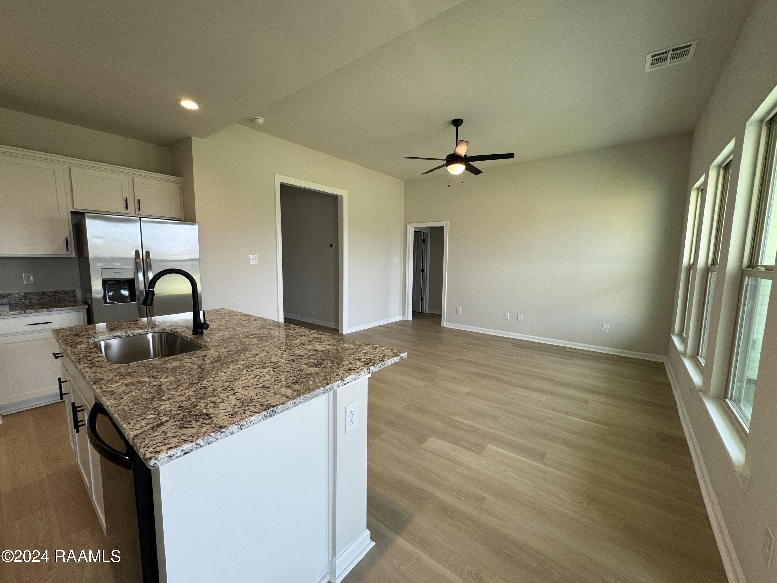 219 Weaver Way Maurice, LA 70555 - Photo 3 of 6