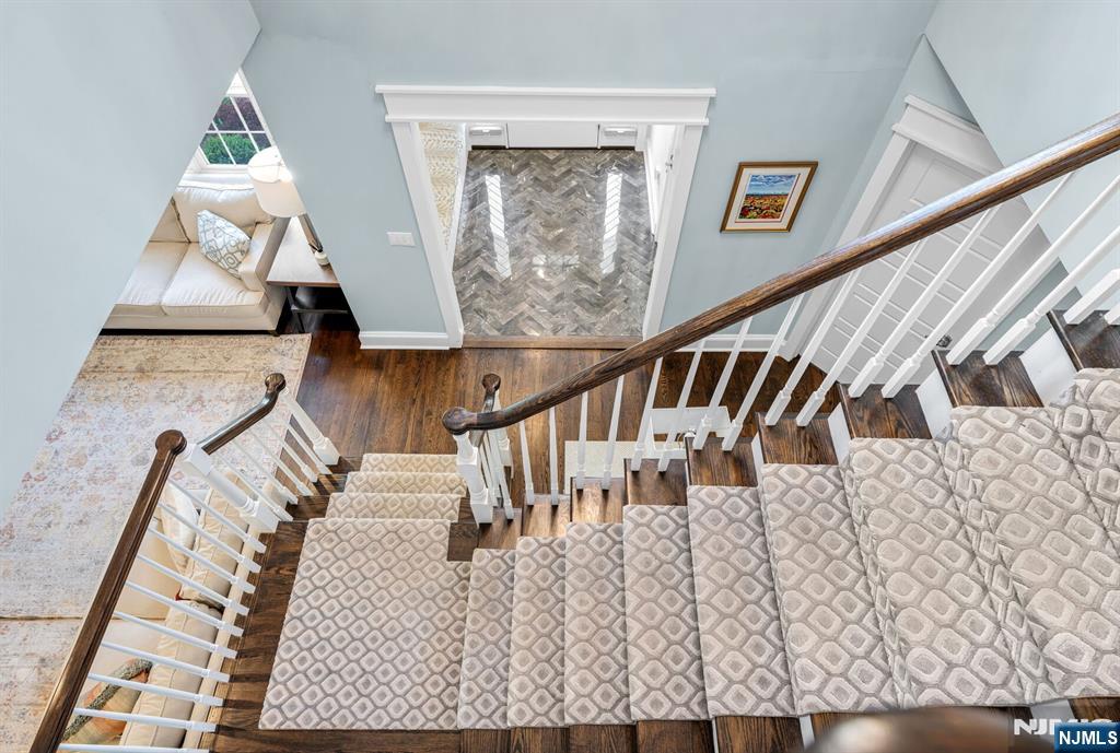 159 Hampton Place Ridgewood, NJ 07450 - Photo 29 of 50
