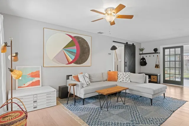 $725,000 | 5901 Thames Drive, Austin, TX 78723