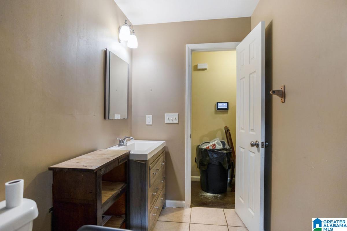 5403 Wesley Drive Midfield, AL 35228 - Photo 10 of 21