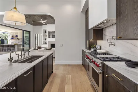 $5,995,000 | 5935 East Calle Tuberia, Phoenix, AZ 85018