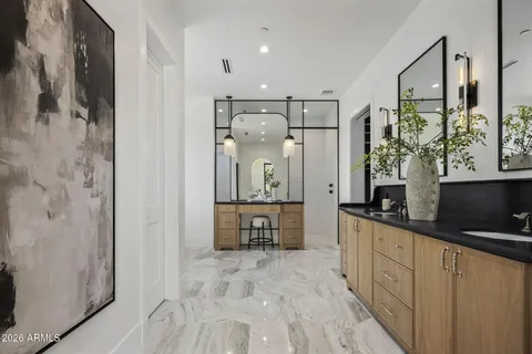 $5,995,000 | 5935 East Calle Tuberia, Phoenix, AZ 85018