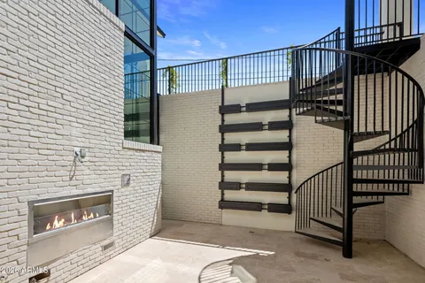 $5,995,000 | 5935 East Calle Tuberia, Phoenix, AZ 85018