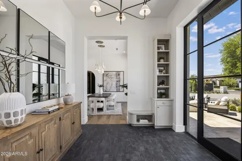 $5,995,000 | 5935 East Calle Tuberia, Phoenix, AZ 85018