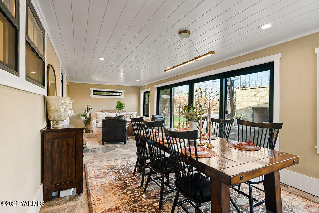 367 Baker Road Selah, WA 98942 - Photo 18 of 55 a view of a dining room with furniture window and outside view