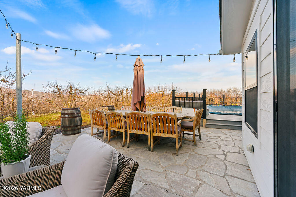 367 Baker Road Selah, WA 98942 - Photo 38 of 55 Patio