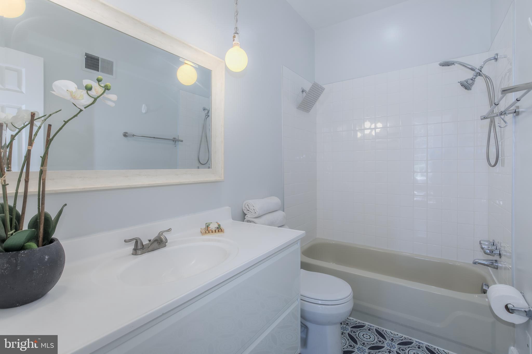 629 5th Street Northeast Washington, DC 20002 - Photo 21 of 29 En suite primary bath
