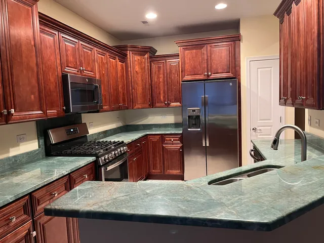 $347,000 | 847 Cascade Falls Drive, Elgin, IL 60124