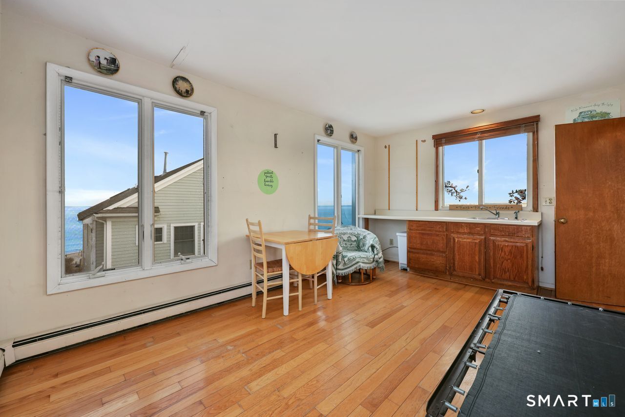 6 Lighthouse Point Fairfield, CT 06824 - Photo 23 of 40