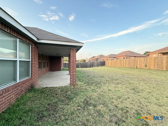 2104 Prestige Loop Killeen, TX 76549 - Photo 28 of 29 a view of a backyard