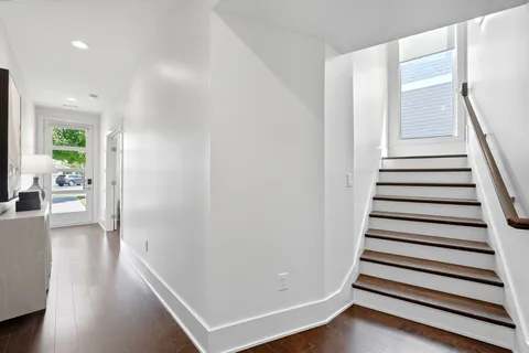 $749,900 | 2007 Beech Avenue, Nashville, TN 37204