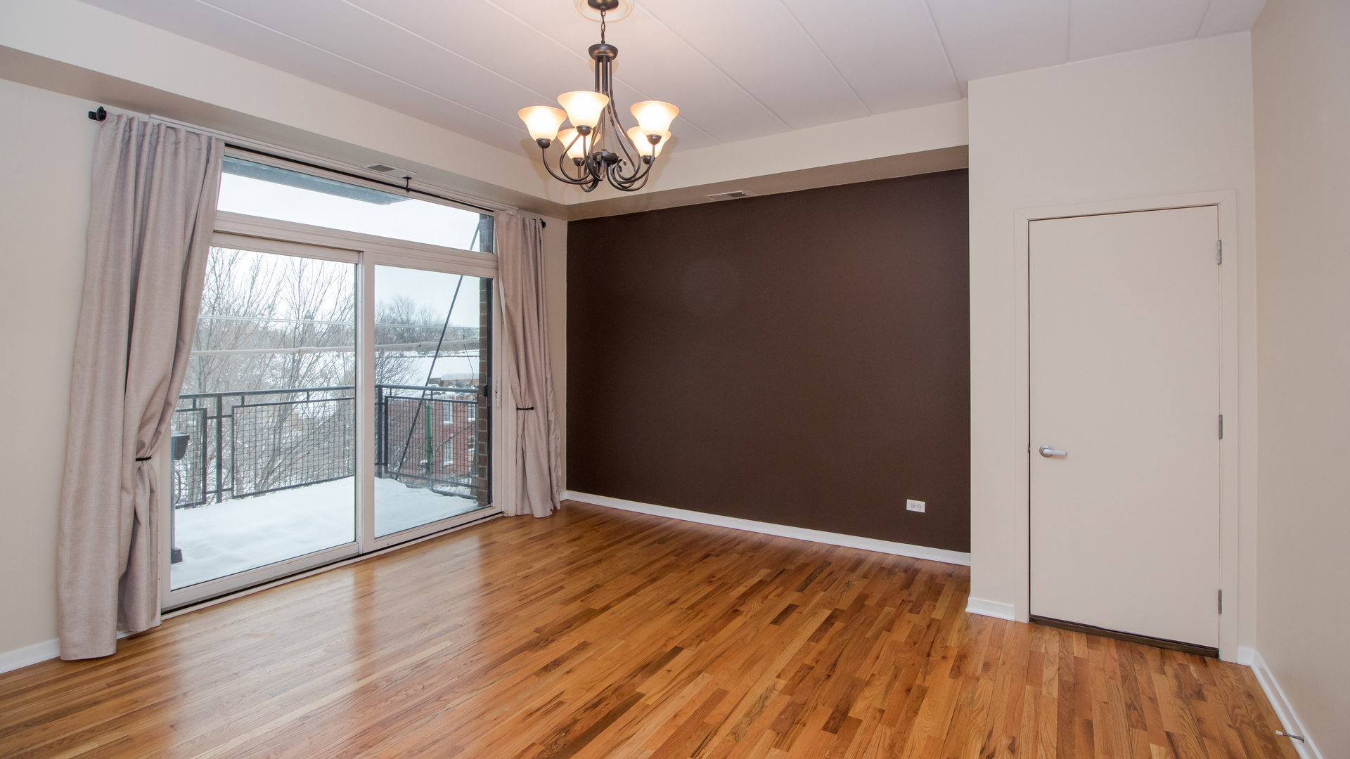 974 West 35th Place, Unit 305 Chicago, IL 60609 - Photo 5 of 19