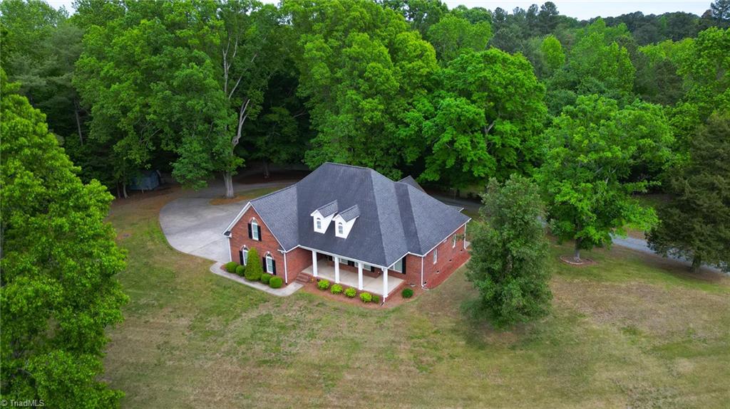 144 Pine Ridge Road Lexington, NC 27295 - Photo 3 of 45