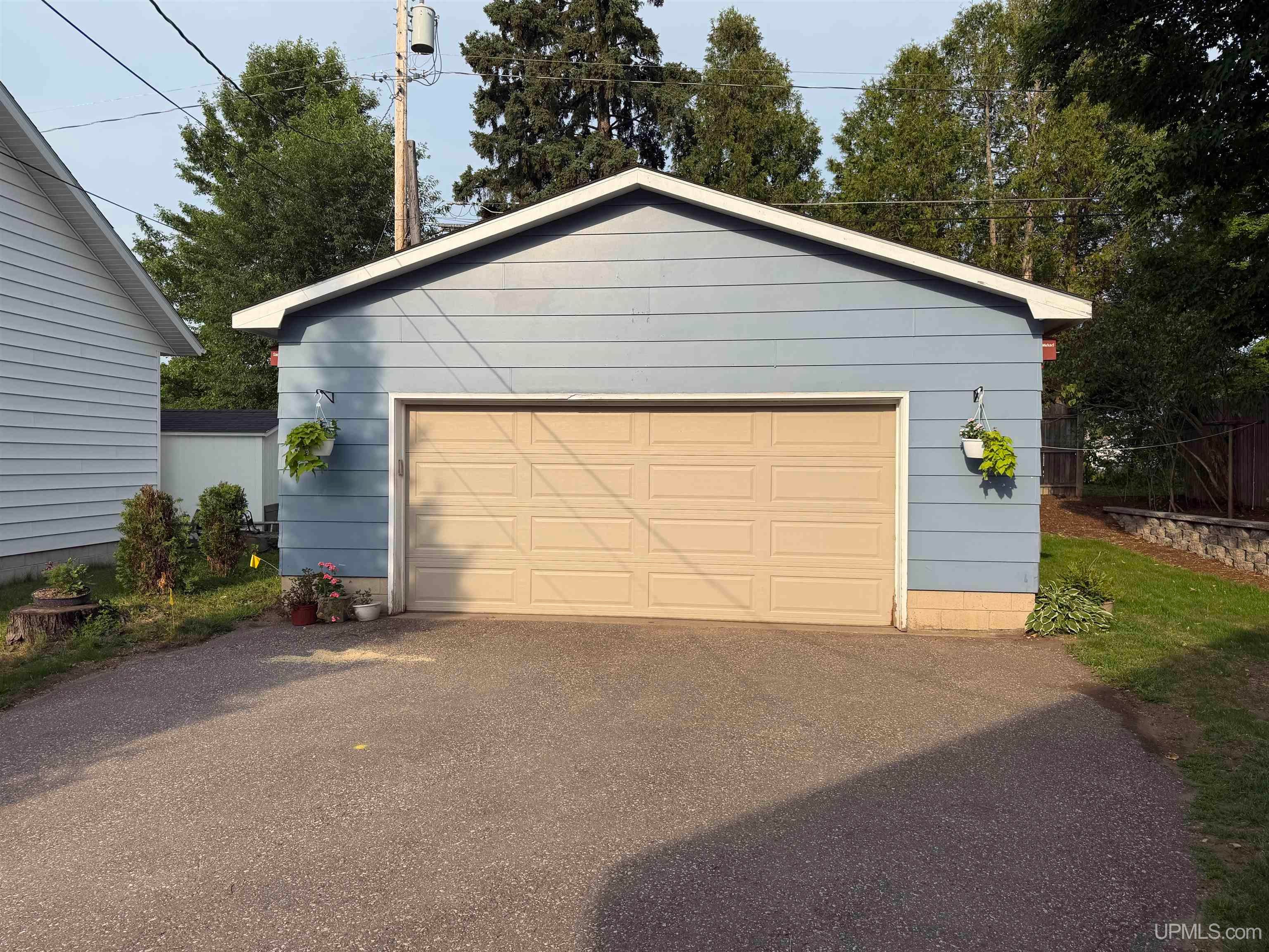 1903 Prairie Avenue Ishpeming, MI 49849 - Photo 4 of 60