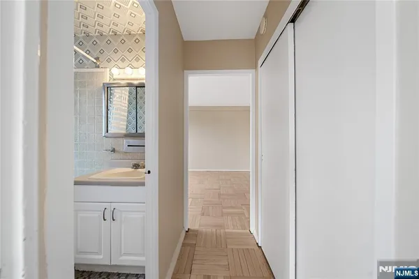 $2,350 | 1450 Palisade Avenue, Unit 6E, Fort Lee, NJ 07024