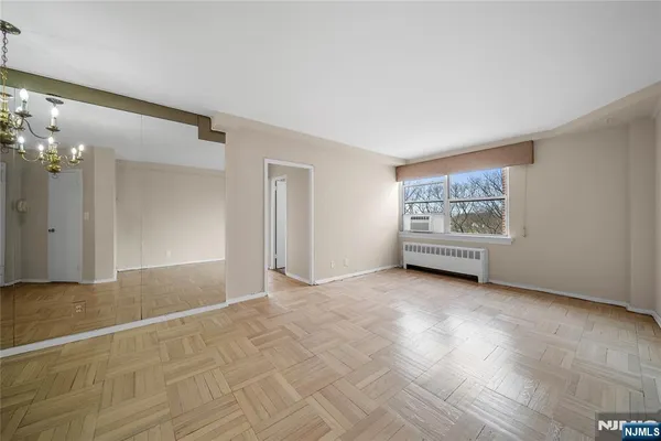 $2,350 | 1450 Palisade Avenue, Unit 6E, Fort Lee, NJ 07024