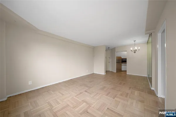 $2,350 | 1450 Palisade Avenue, Unit 6E, Fort Lee, NJ 07024