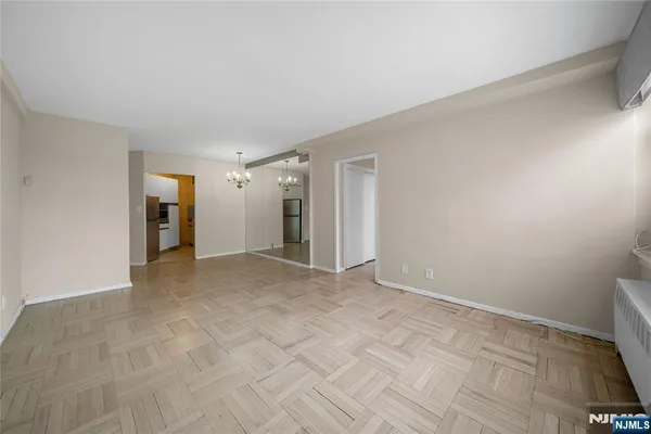 $2,350 | 1450 Palisade Avenue, Unit 6E, Fort Lee, NJ 07024