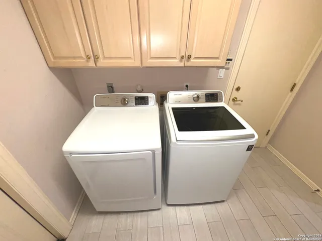 $2,900 | 11 Campden Circle, San Antonio, TX 78218