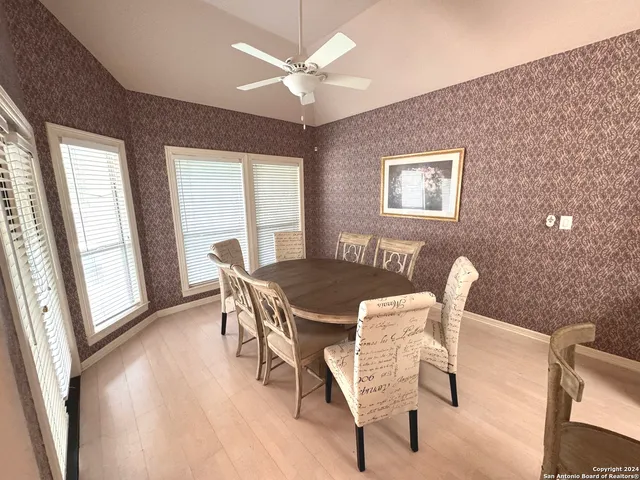 $2,900 | 11 Campden Circle, San Antonio, TX 78218