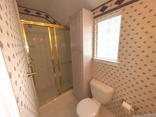 $2,900 | 11 Campden Circle, San Antonio, TX 78218