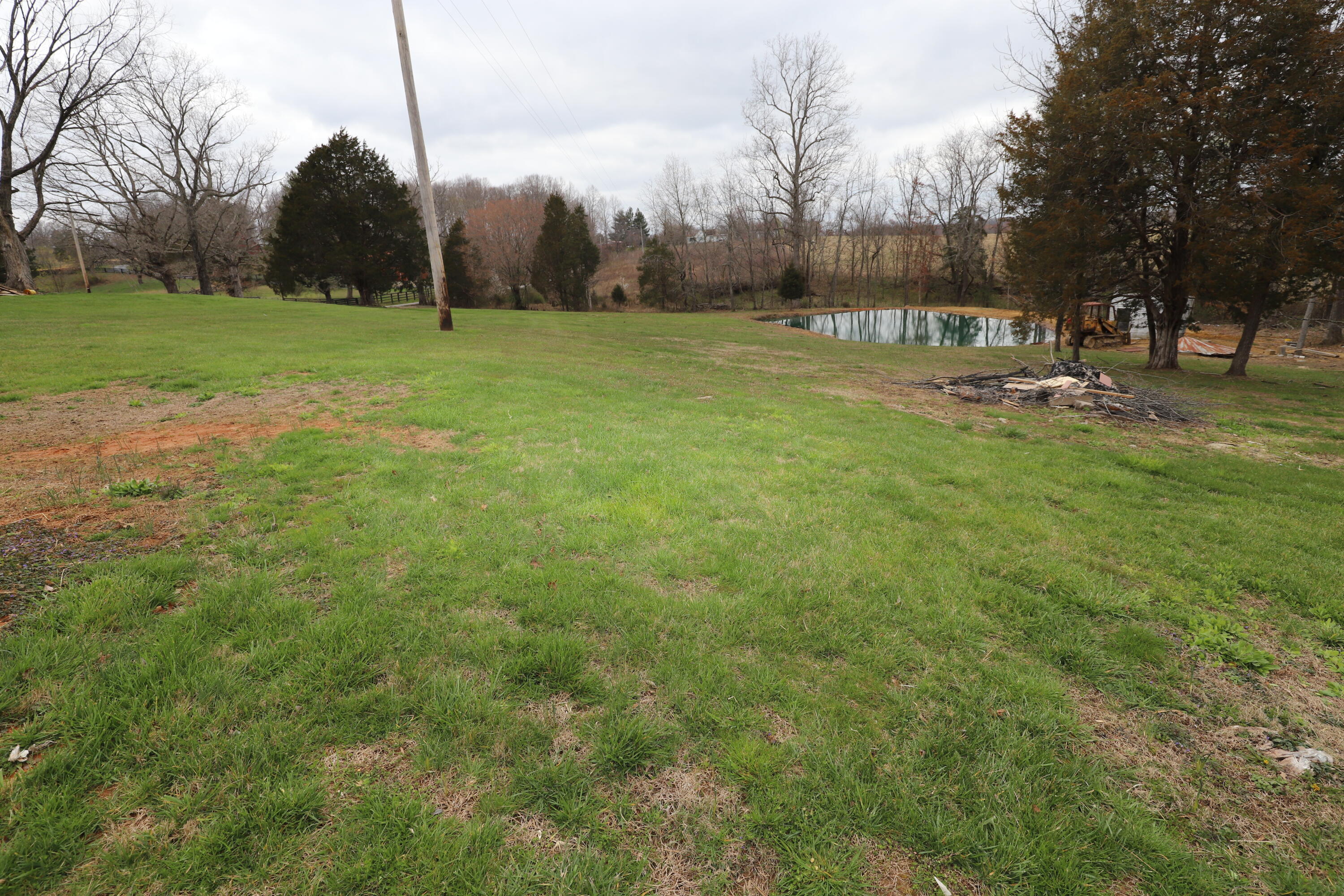 1600 Charles Elgin Road Eubank, KY 42567 - Photo 7 of 23 IMG_0278