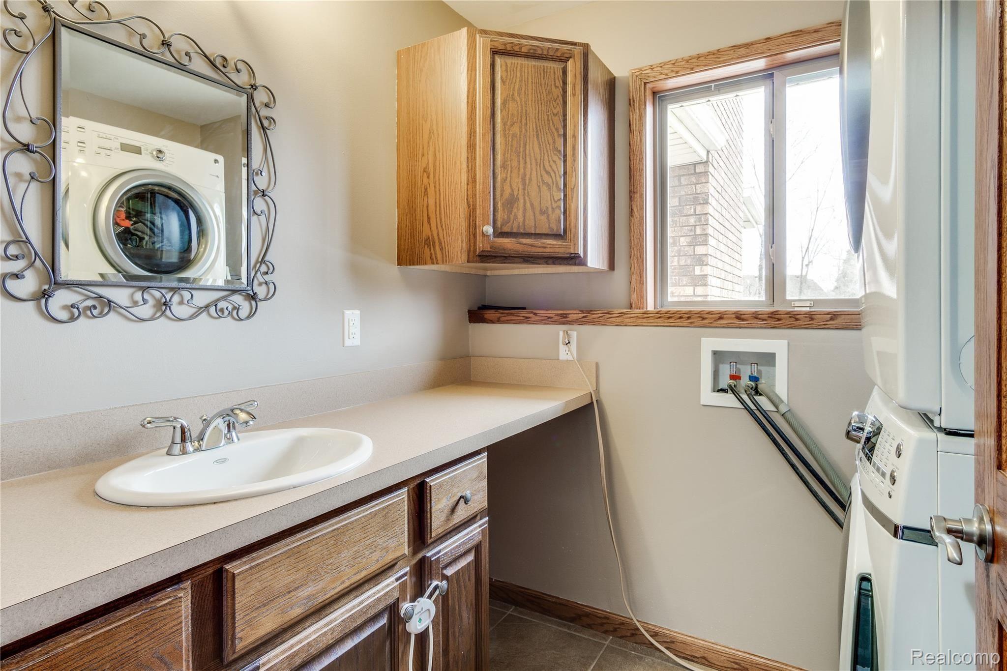 7347 Lobdell Road Linden, MI 48451 - Photo 14 of 27 Interiors (27 of 46).jpg