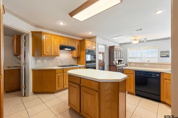 $620,000 | 1310 County Road 3566, Dike, TX 75437
