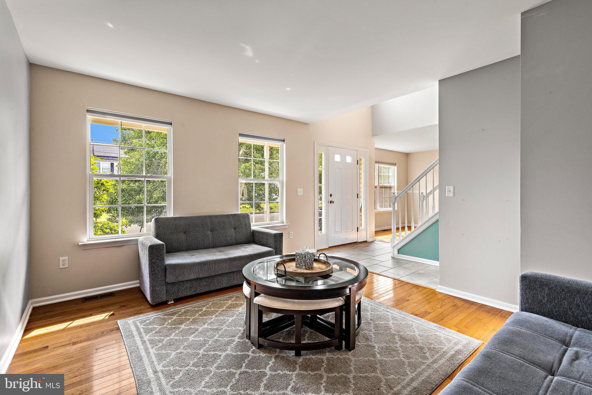 121 Gaff Road Manahawkin, NJ 08050 - Photo 21 of 43 Living room