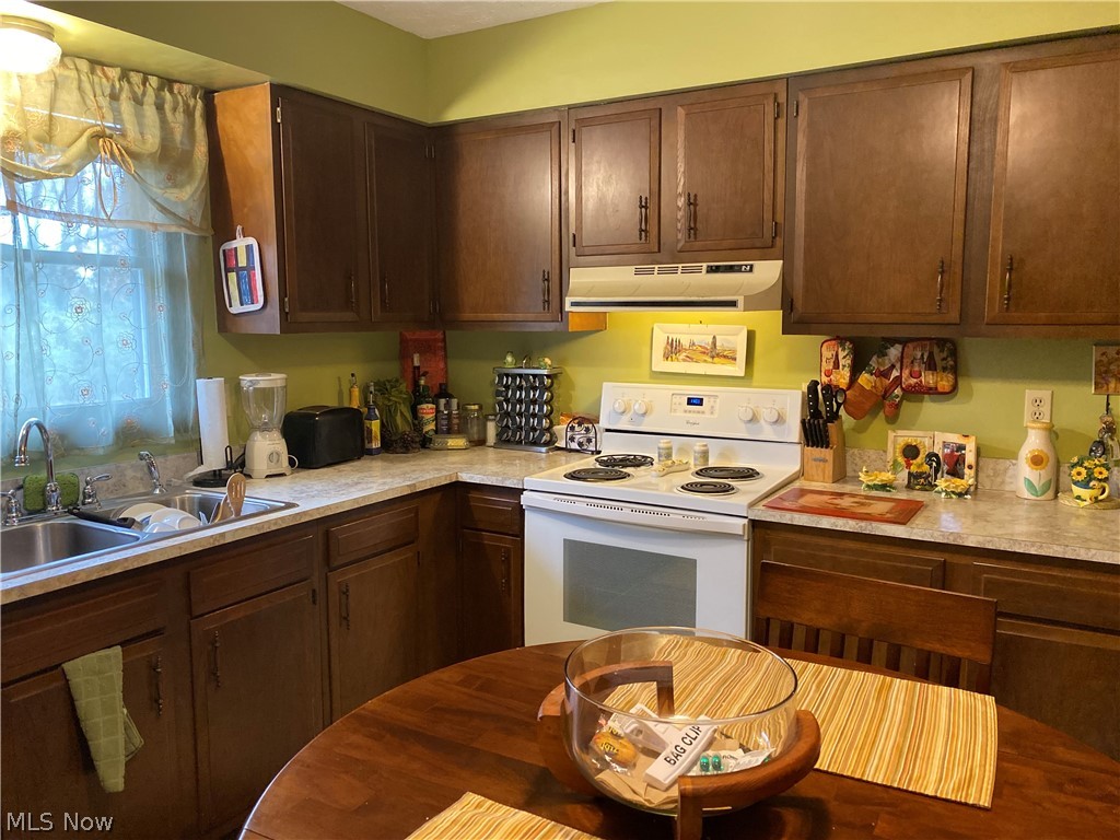 1331 Martin Road, Unit 13 Mogadore, OH 44260 - Photo 13 of 35 Gallery Image 13