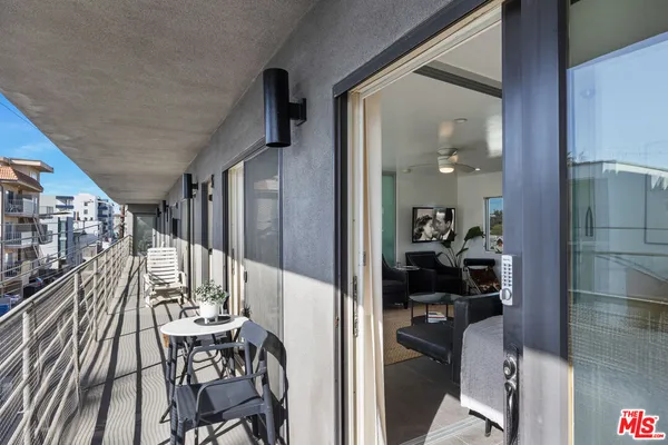 $5,300 | 11 24th Avenue, Unit 3, Venice, CA 90291