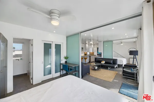 $5,300 | 11 24th Avenue, Unit 3, Venice, CA 90291
