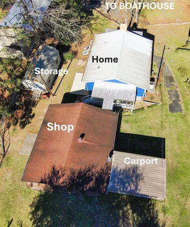 a view of an outdoor space