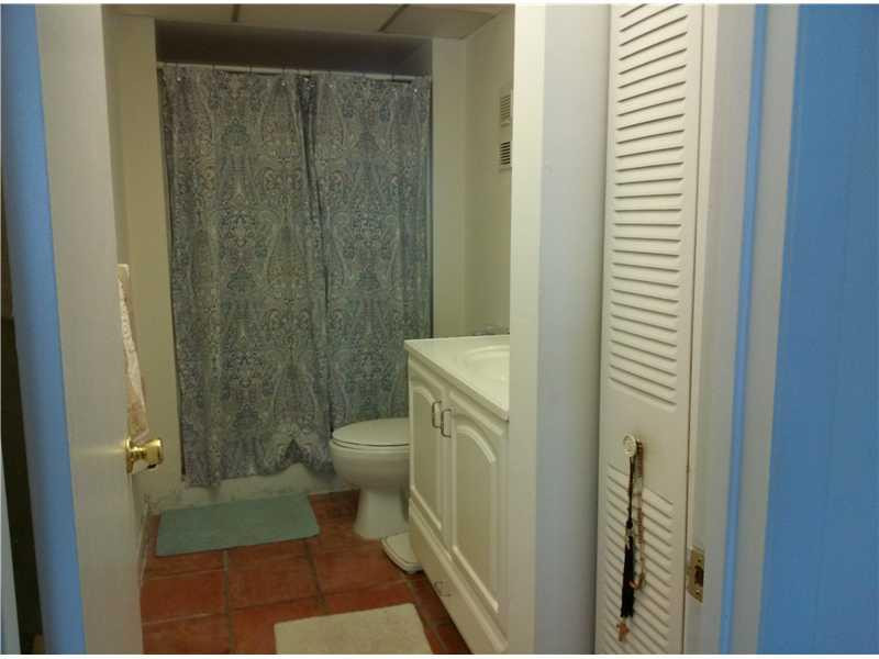 450 Northwest 20th Street, Unit 204 Boca Raton, FL 33431 - Photo 8 of 14 Bathroom Master