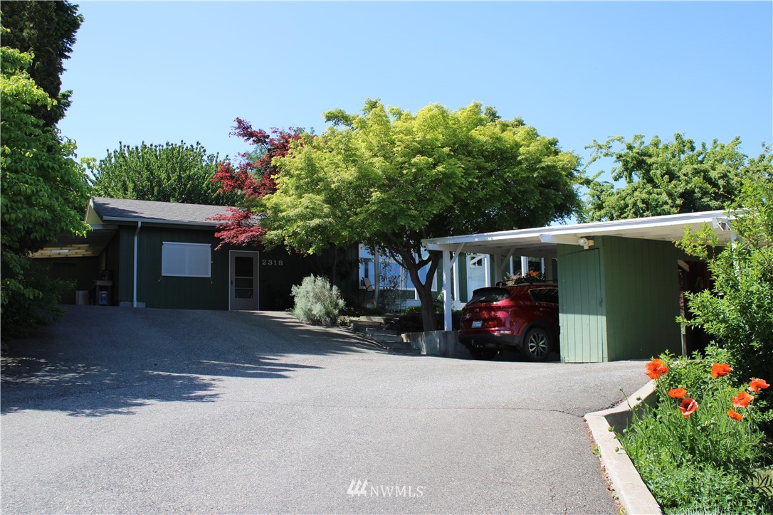 2318 Riter Street Wenatchee, WA 98801 - Photo 4 of 35 Gallery Image 4