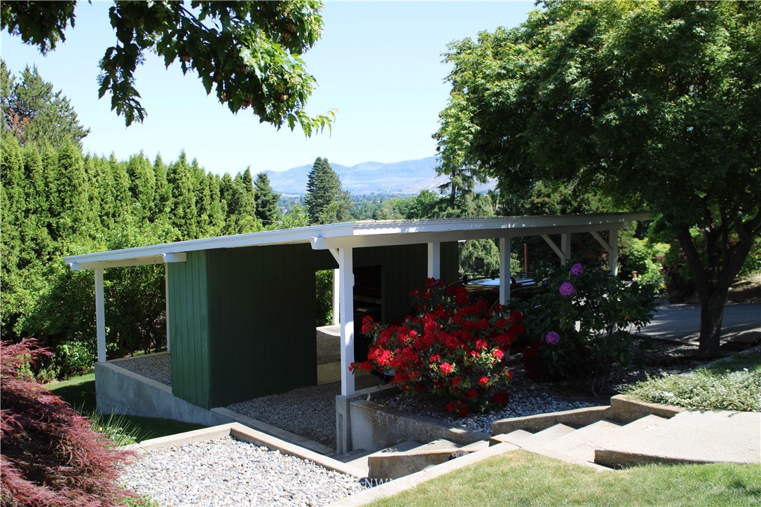 2318 Riter Street Wenatchee, WA 98801 - Photo 5 of 35 Gallery Image 5