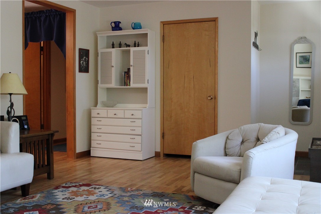 2318 Riter Street Wenatchee, WA 98801 - Photo 10 of 35 Gallery Image 10