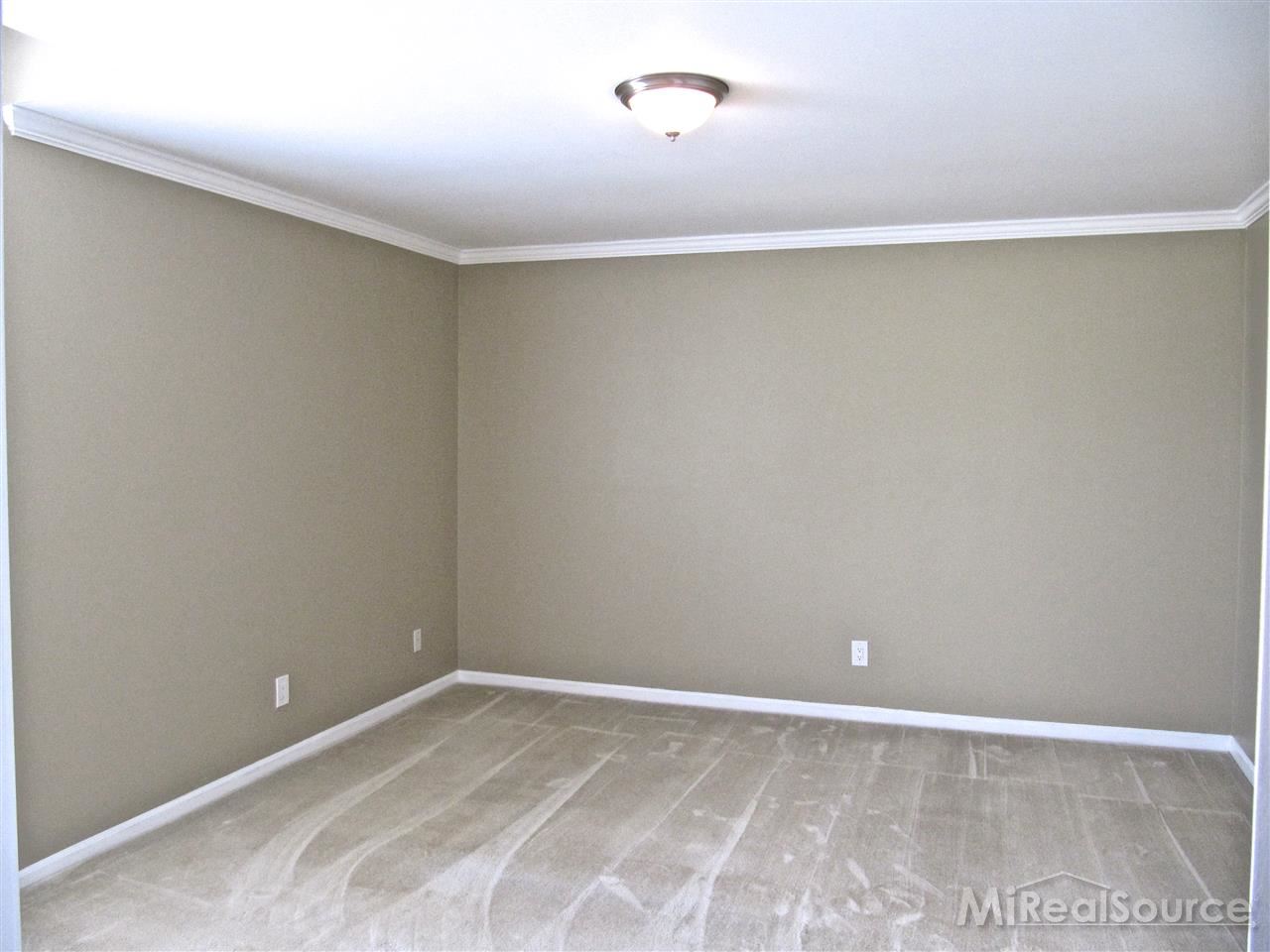 3723 Oakmonte Drive Rochester, MI 48306 - Photo 16 of 26 Bedroom 2