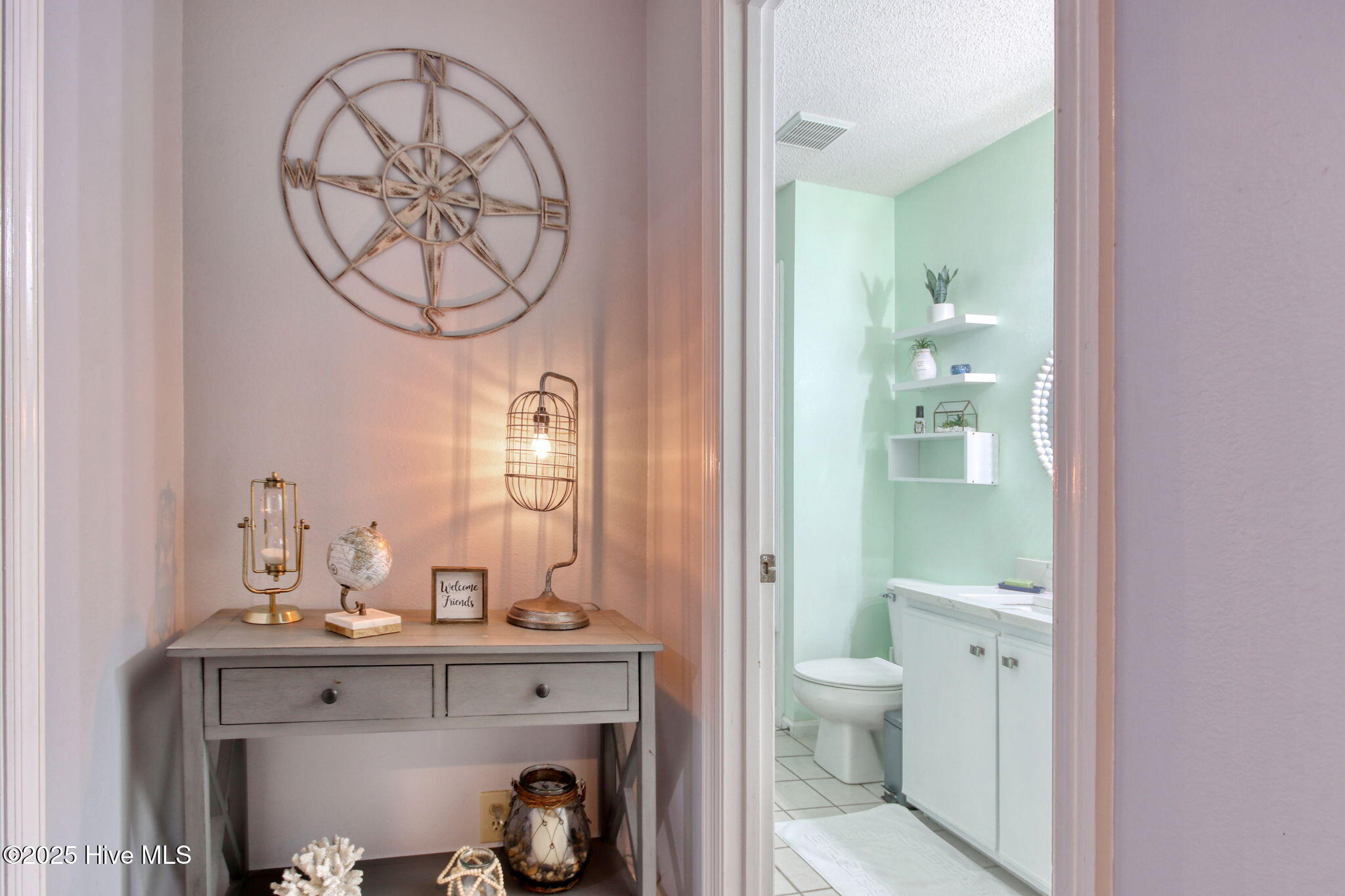 223 Clubhouse Road, Unit 5 Sunset Beach, NC 28468 - Photo 18 of 35 Beautiful decor