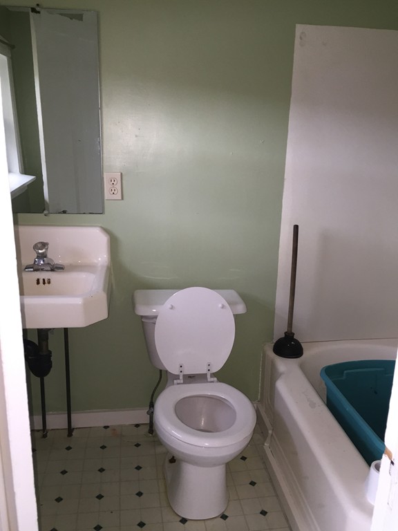 11 Allen Street Palmer, MA 01069 - Photo 15 of 30