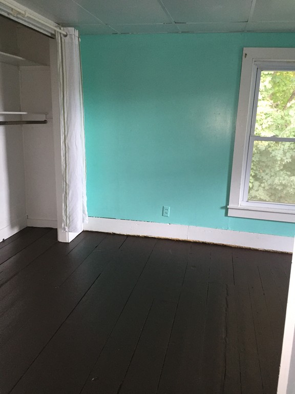 11 Allen Street Palmer, MA 01069 - Photo 17 of 30