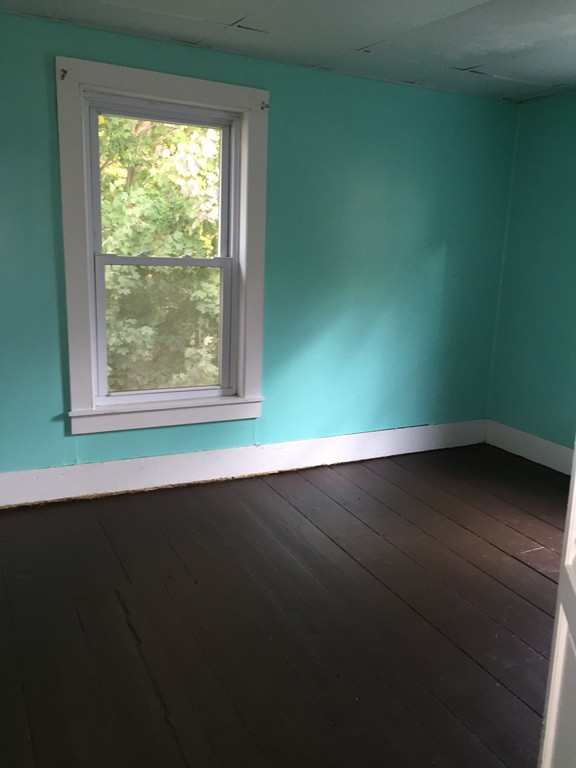 11 Allen Street Palmer, MA 01069 - Photo 18 of 30