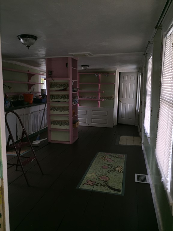 11 Allen Street Palmer, MA 01069 - Photo 25 of 30