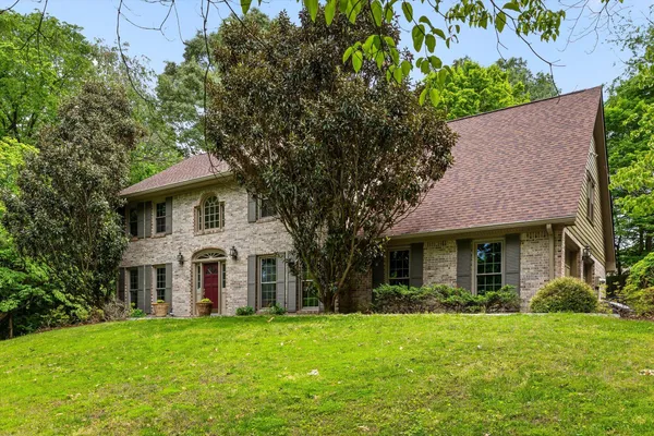 $700,000 | 8304 Sugar Mill Lane, Ooltewah, TN 37363