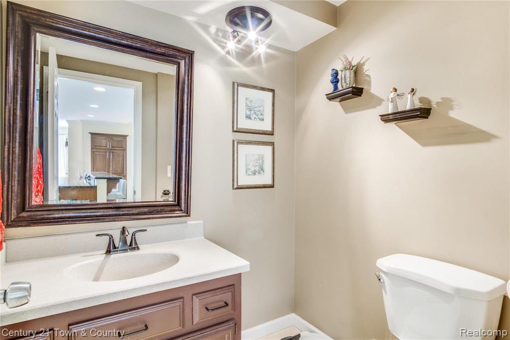 548 Ten Point Drive Rochester Hills, MI 48309 - Photo 20 of 46