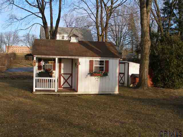 7 Weed Road Colonie, NY 12110 - Photo 2 of 15 Photo 2