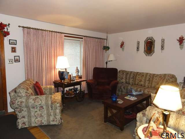 7 Weed Road Colonie, NY 12110 - Photo 6 of 15 Photo 6